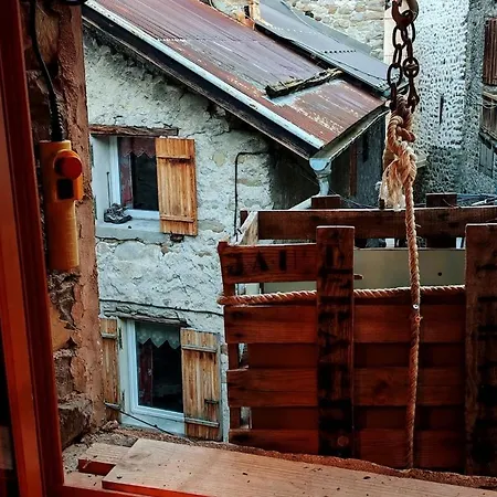 Maison De Village De Caractere, 10 Pers