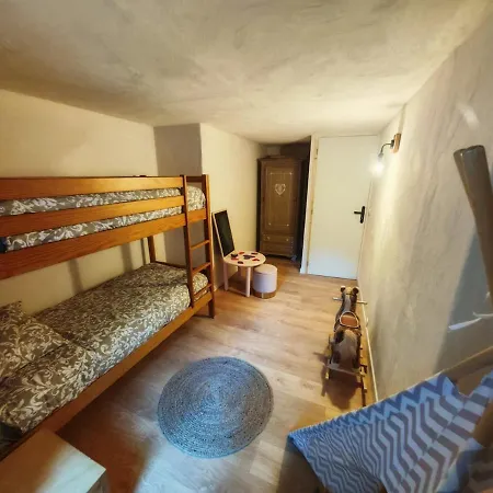 Maison De Village De Caractere, 10 Pers *