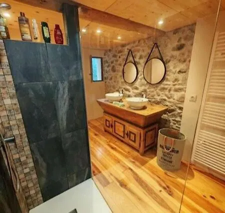 Maison De Village De Caractere, 10 Pers *