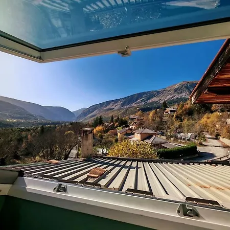 펜션 Maison De Village De Caractere, 10 Pers