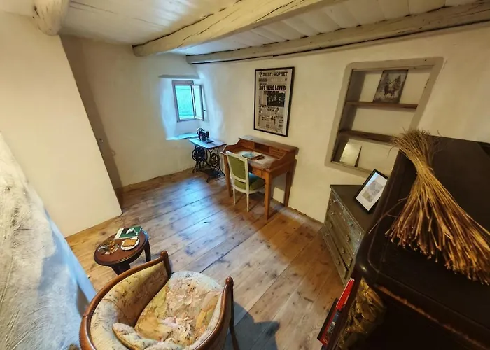 Holiday home Maison De Village De Caractere, 10 Pers *