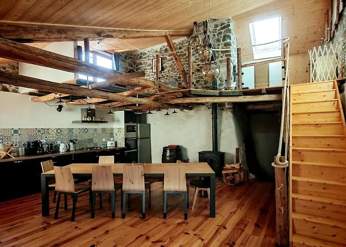 Holiday home Maison De Village De Caractere, 10 Pers Beauvezer