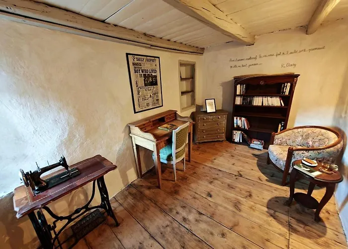 Holiday home Maison De Village De Caractere, 10 Pers *